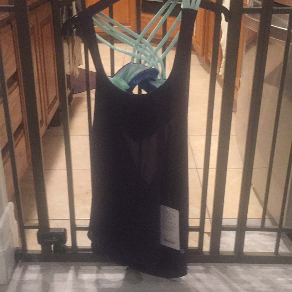 Lululemon Wild tank, size 4